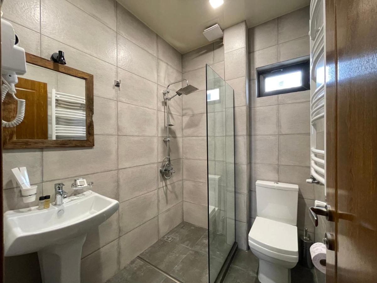 Hotel Misty Mountain Kazbegi Ngoại thất bức ảnh