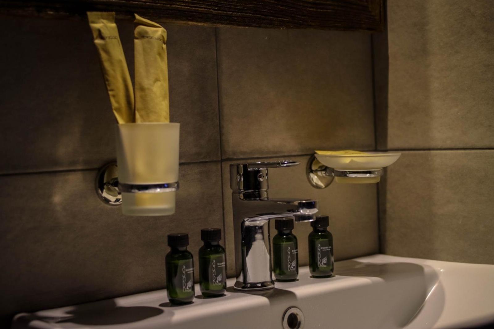 Hotel Misty Mountain Kazbegi Ngoại thất bức ảnh