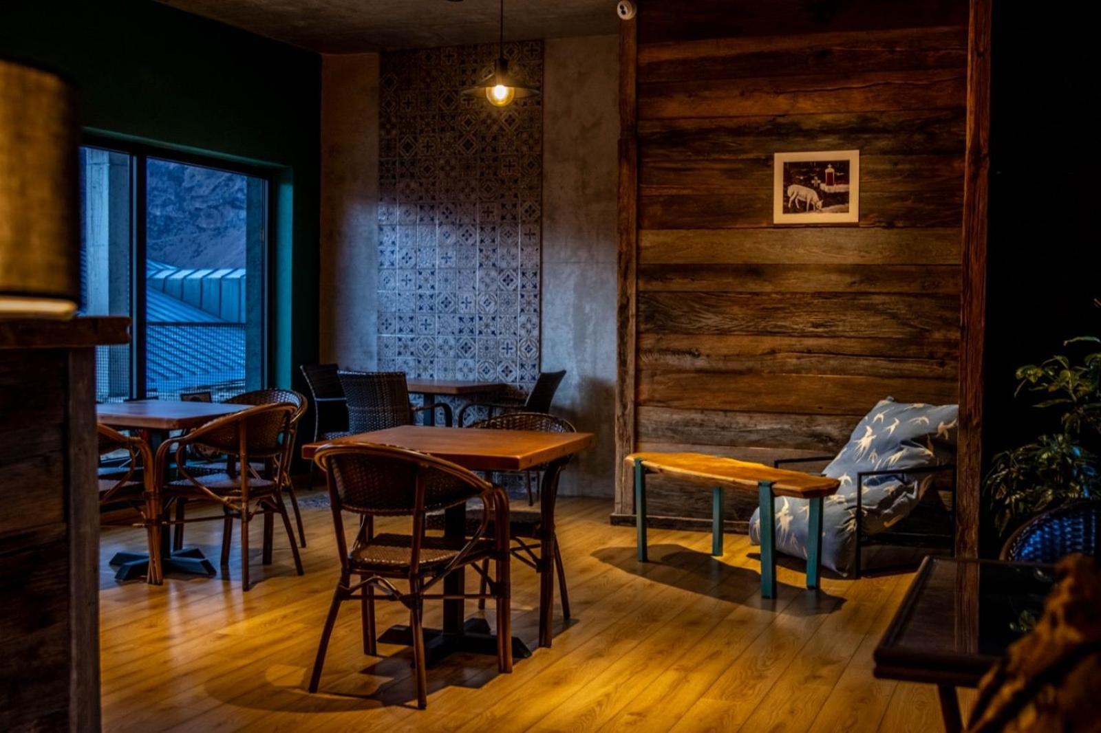 Hotel Misty Mountain Kazbegi Ngoại thất bức ảnh